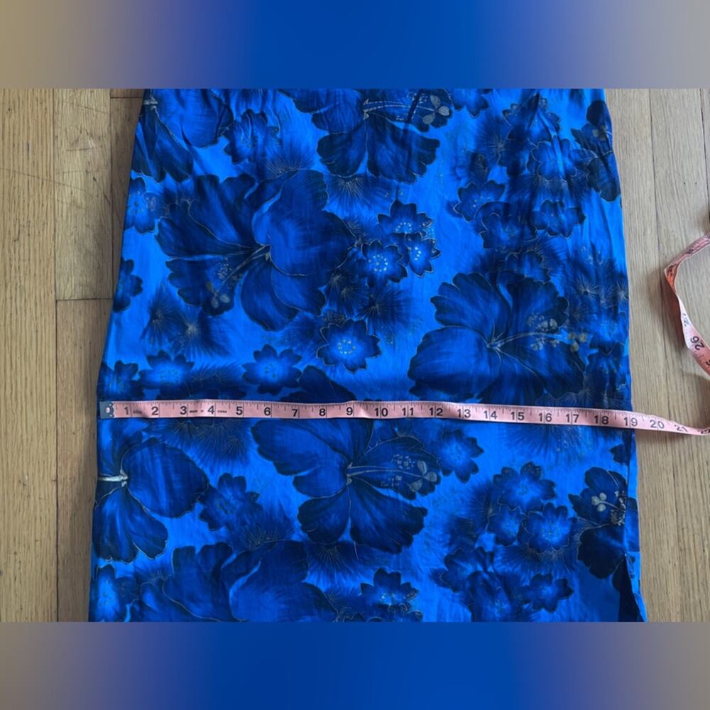 60s Vintage Navy Blue Hawaiian Wiggle Dress w Hibiscus Flowers and Gold Details - Picture 6 of 6
